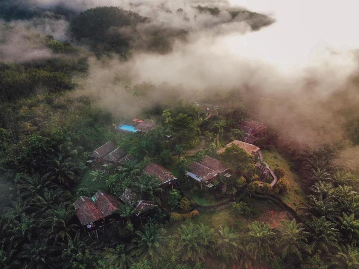 Hotel Khao Sok Boutique Camping - Exotic Cliff Camping à Khao Sok National Park Extérieur photo